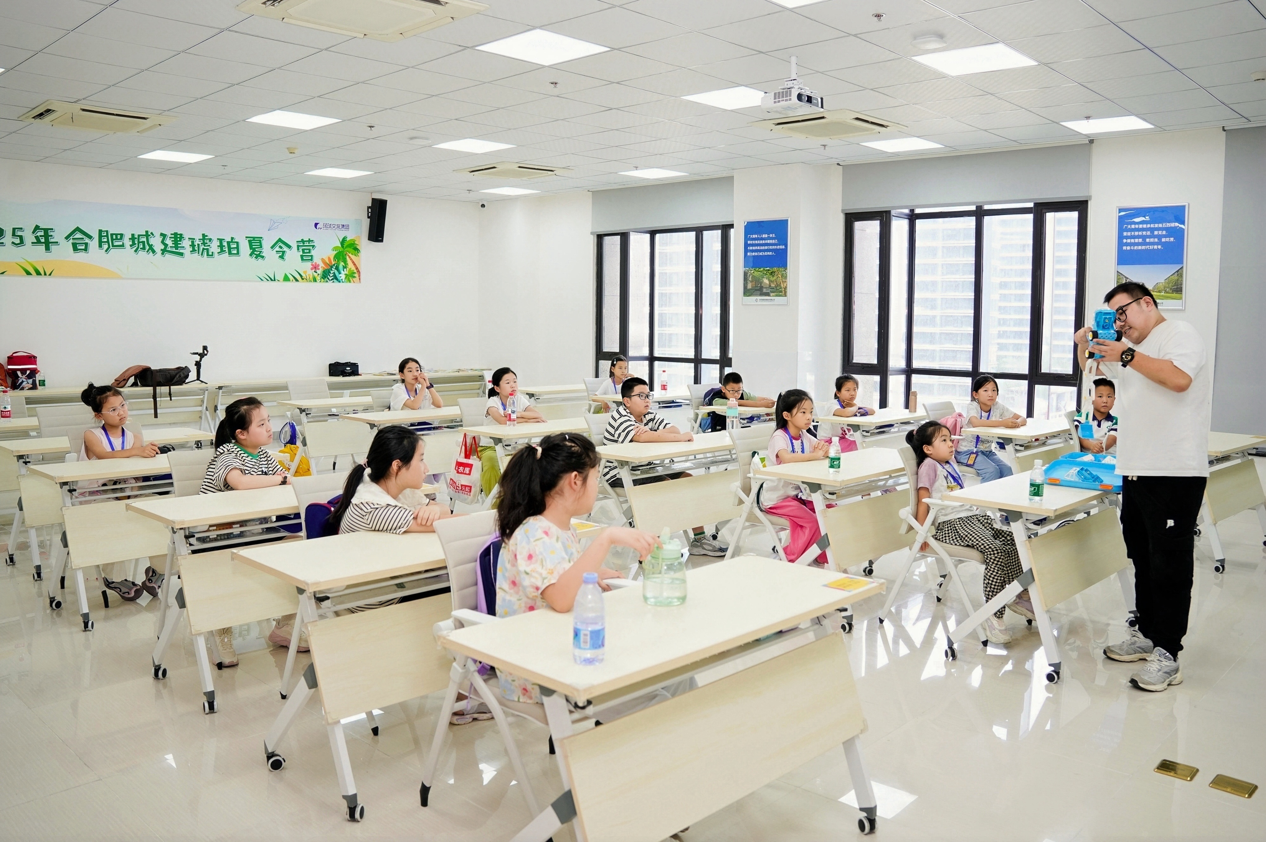 ¡°çúçêÏÄÁîÓª¡±À½üÆóÒµÓëÖ°¹¤¼ÒÍ¥µÄ¾àÀë